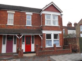 4 bedroom End of Terrace for sale